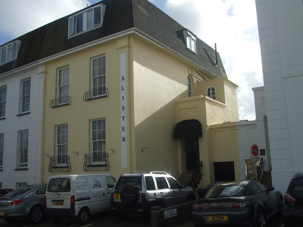 Alister Guest House Ст. Хейлир Джерси Экстерьер фото